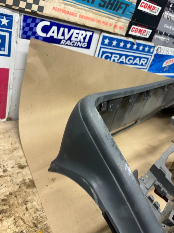 1981 1985 1986 93 Dodge Ram Truck D250 D350 D150 CINZA CINZA PAINEL SHELL FABRICANTE DE EQUIPAMENTO ORIGINAL - Imagem 3 de 4