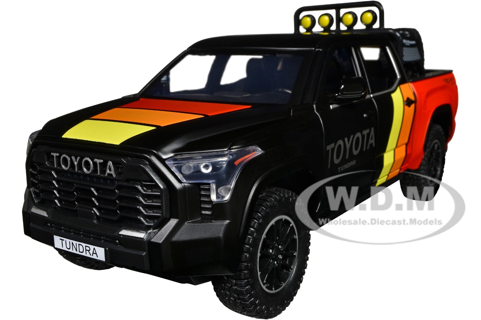 ПИКАП TOYOTA TUNDRA TRD 4X4 2023 ГОДА ВЫПУСКА ЧЕРНЫЙКРАСНЫЙ С КОЛЕСНОЙ РАМОЙ 124 ИЗГОТОВЛЕННЫЙ НА ЗАКАЗ H08555R 5590₽