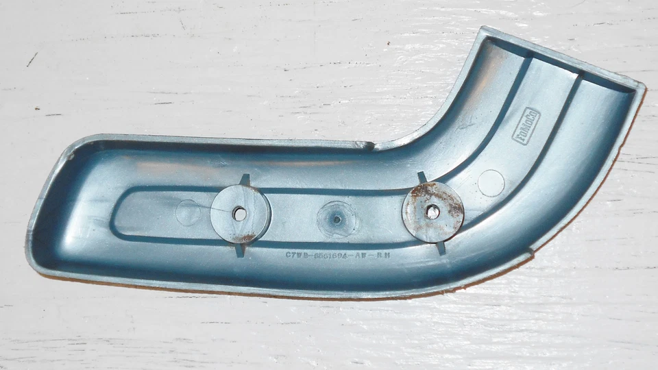 Cougar Standard GT 1967 6,5 litros Xr7 original PS RH azul cubierta de bisagra de asiento exterior Foto 3 de 3