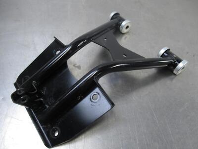EB1359 23 YAMAHA YXF1000 RMAX4 WOLVERINE POWER STEERING BRACKET SUPPORT