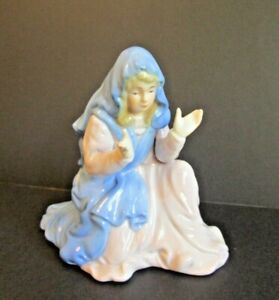 Nativity Angel With Lamb Ornament 1991 Details about   ENESCO Paul Connolly