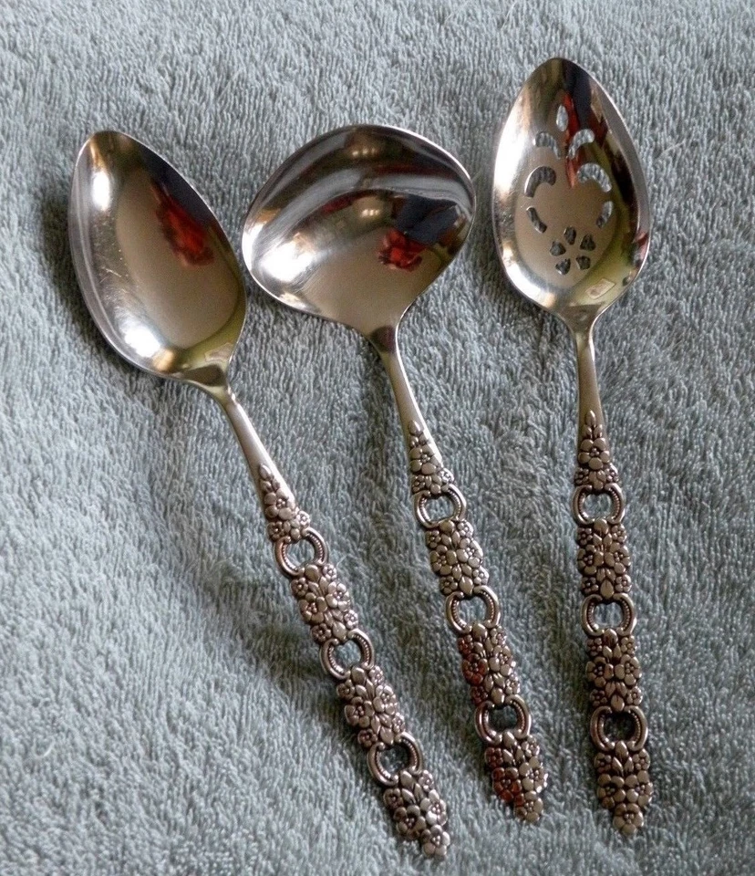 VIOLA / VOILA - Oneida Community Stainless Silverware / Flatware - CHOICE - Image 3 of 4