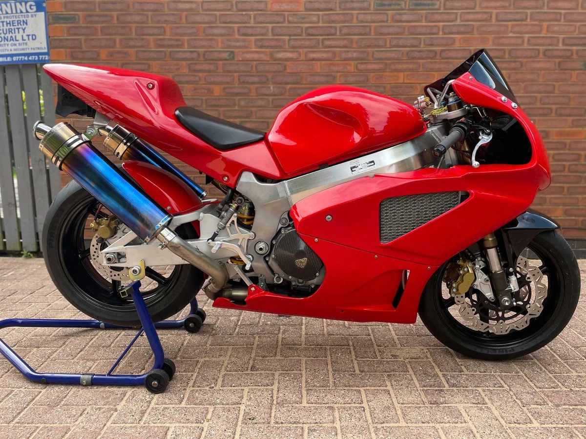 2000 HONDA VTR SP1 1 OWNER FROM NEW UK BIKE ONLY 9K MILES
