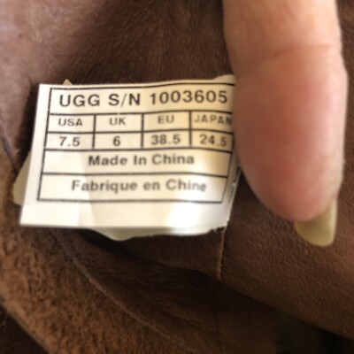 新品未使用UGG UGG アグ ブーツ レディース シティファンク ミッド 1163030