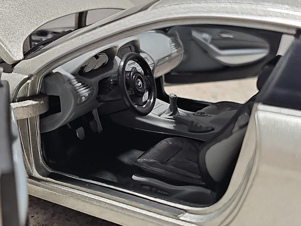 Vntg Hot Wheels BMW 645 Ci 1:18 Diecast Car Rare, Loose, NO BOX - Image 3 of 4