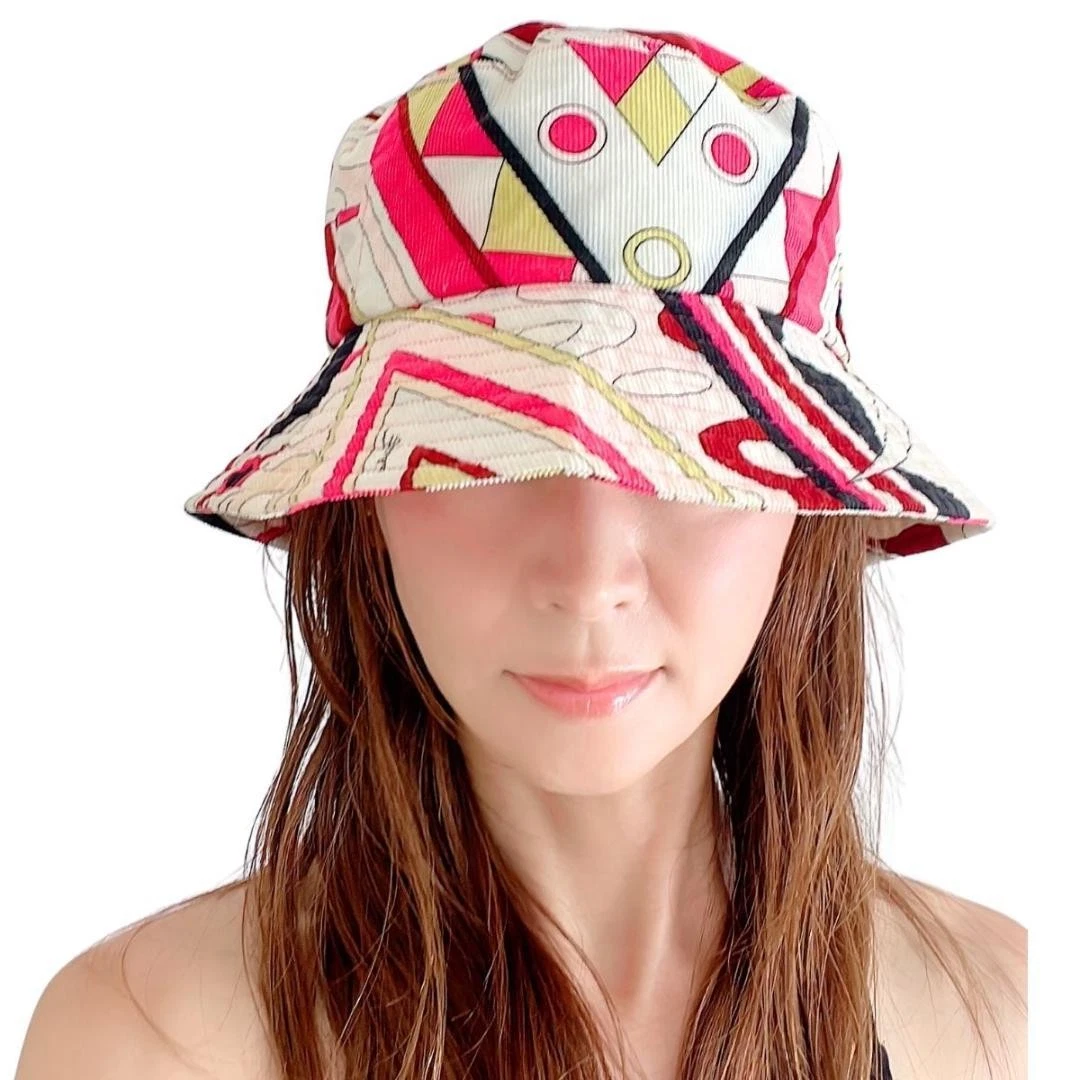 美品 EMILIO PUCCI 総柄 コットンキャンバス バケットハット 2 美品 EMILIO PUCCI 総柄 コットンキャンバス バケットハット 2 Emilio