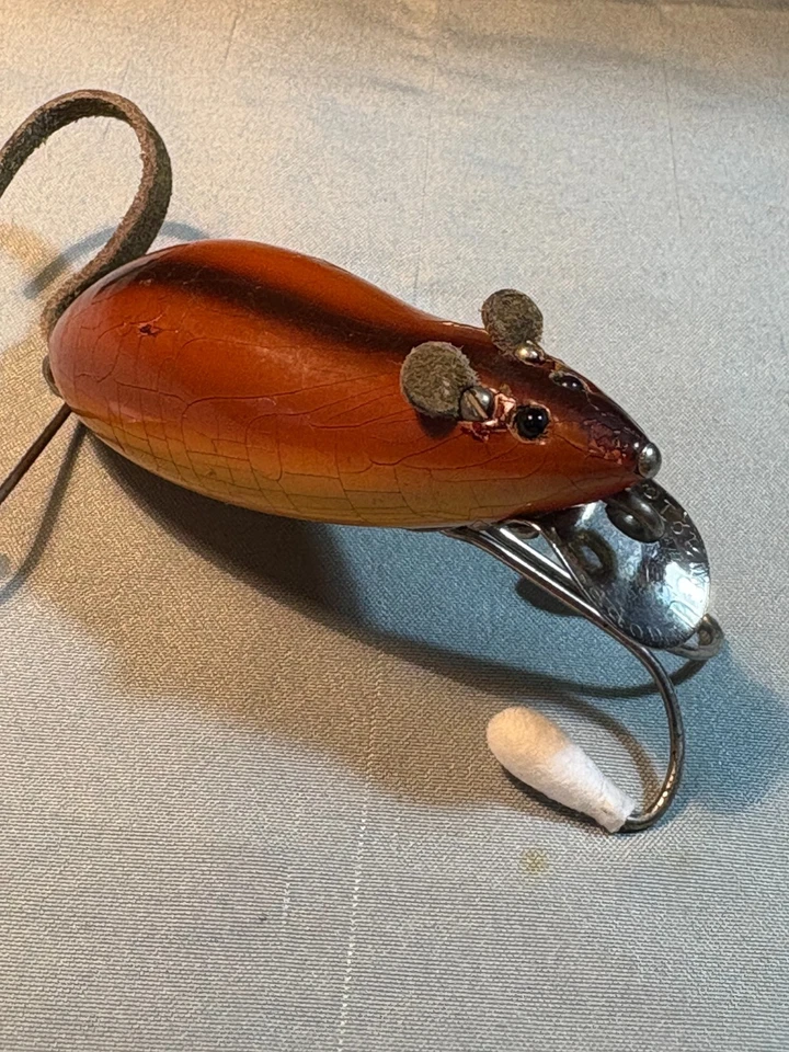 Ratón Heddon Dowagiac Meddow de madera temprana de colección plataforma en L hardware bonito Foto 2 de 4