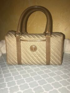 gucci vintage doctor bag