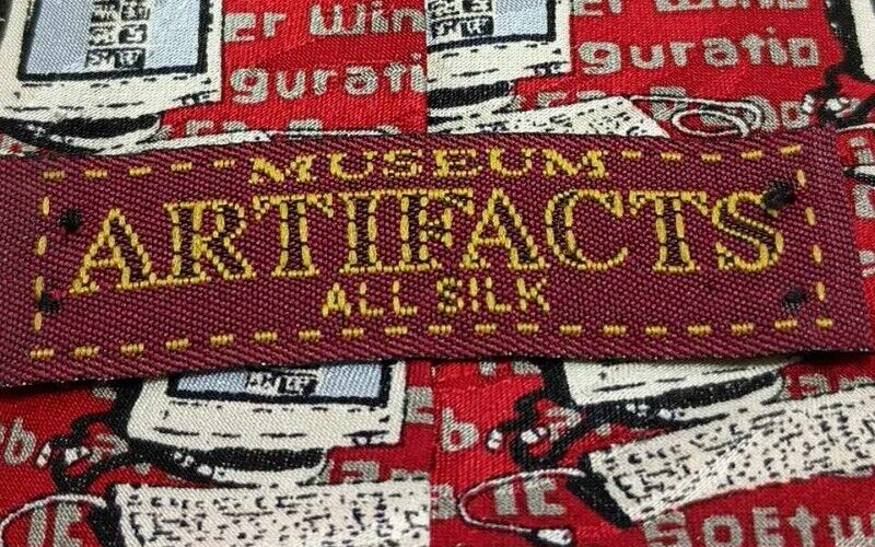 Museum Artifacts Classic Length and Width Men's S… - image 2