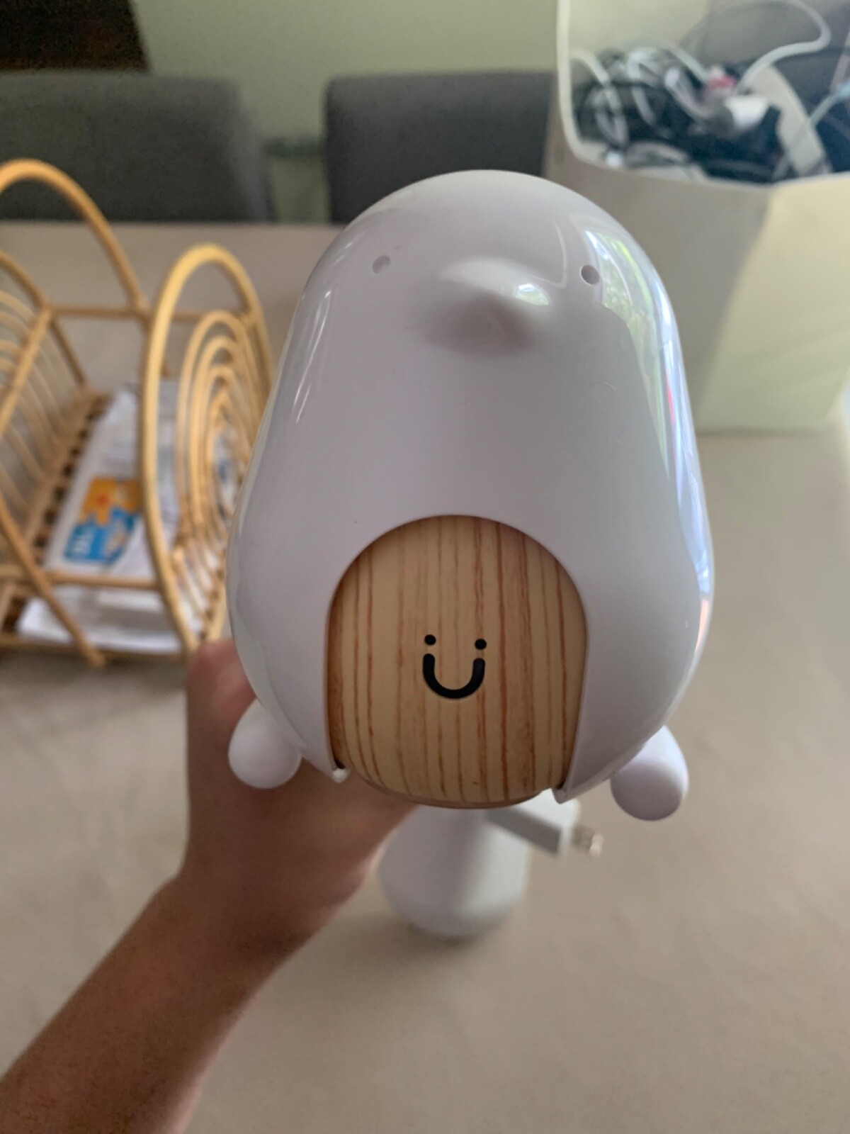CüboAi Baby Monitor with App Connectivity, White, Includes Wall Mount-image