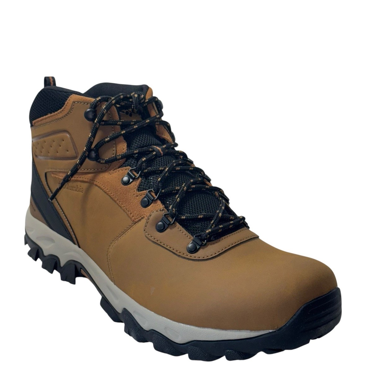 Columbia Sportswear Newton Ridge Plus II Omni-Tech Hiking  display picture 1
