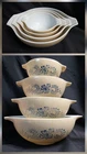 4 Pyrex Corning Homestead Cinderella Nesting Bowls COMPLETE Set Tan Blue VTG