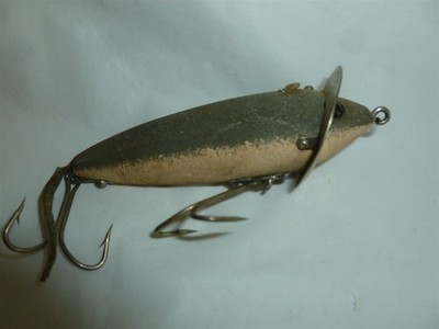 Treasured 3-1/2 Inch Flocked Unbranded (Heddon 210 Surface?)  Lure  Lot R-253