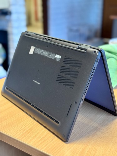Dell Latitude 7420 | i5 11thGen | 16GB RAM | 256GB NVMe| Windows 11 | SchoolWork - Picture 6 of 8