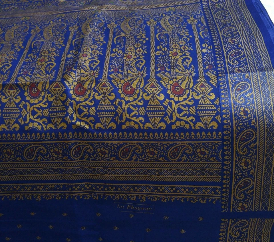Faux Silk Georgette Saree Fabric ROYAL BLUE Jai Bhagwati Gold Print 46"W 6½ Yds - Image 4 of 4