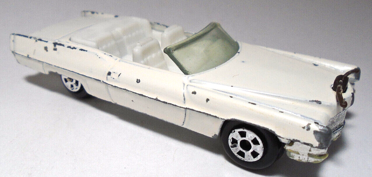 Cadillac ヴィンテージ ミニカー ホワイト 1981 ERTL WARNER BROS. BOSS HOGG'S CADILLAC WHITE DIECAST 3 1/8