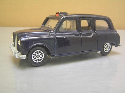 Dinky Toys 284 Austin London Taxi made in England Near Mint Condition