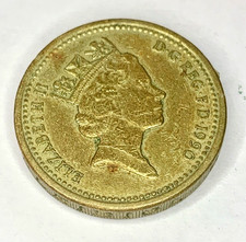 1990 Queen Elizabeth II One Pound Coin n