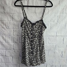Francesa's NWT Cottage Black And White Floral Button-Down Romper Small