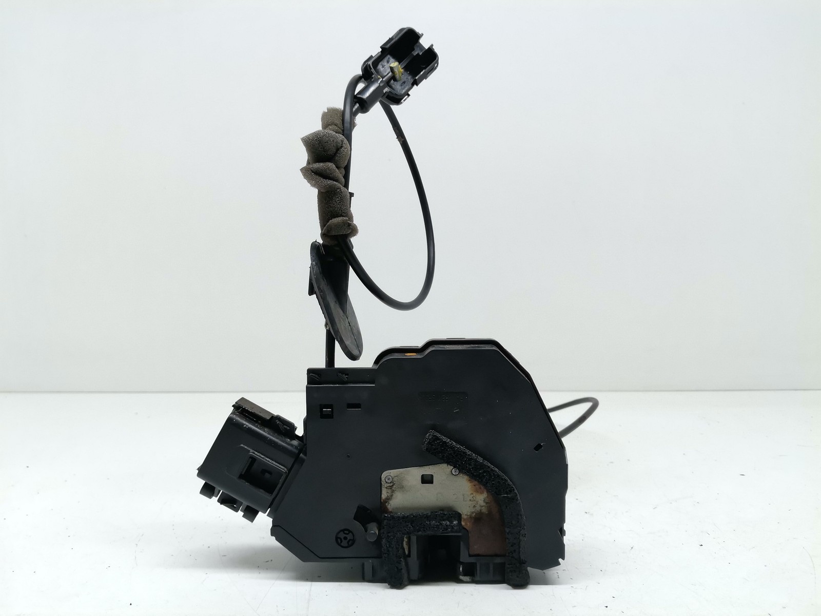 SERRATURA POSTERIORE DESTRA PER RENAULT Captur Serie 825000141R (13>19)