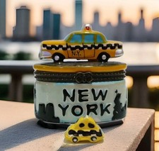 LIMOGES, Frankreich. New York Stadtbild/gelbes Taxi Schmuck Pillendose. Vintage