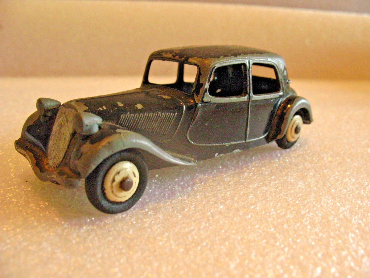 Dinky Toys 24N - Citroën Traction 11 BL - Voiture Miniature Collection