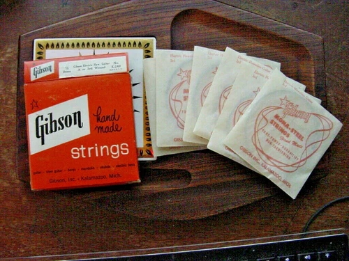 1/2 DOZEN  VINTAGE GIBSON GUITAR STRINGS HAWAIIAN GUITAR A OR 3RD WOUND 1950s