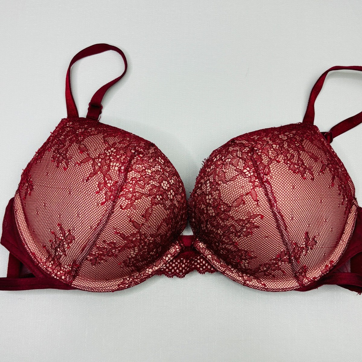 Victoria Secret Bombshell Plunge Push Up Bra 32C Red Lace