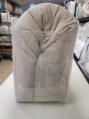 Calvin Klein Seersucker 3 Piece KING Comforter Set Light Beige - Picture 4 of 7