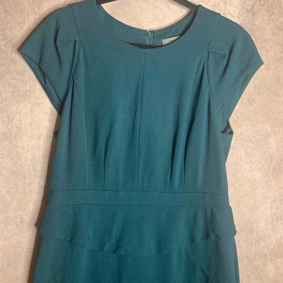 Classiques Entier Womens Dress Size 14 Green Peplum Sheath Short Sleeves Lined - Image 2 of 4