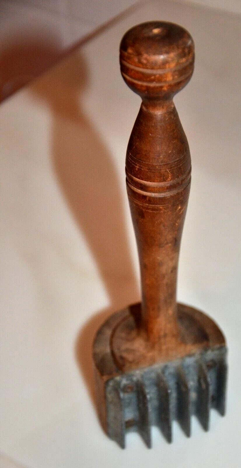 Vtg. antique meat tenderizer mallet with large dull metal blades, turned wood
