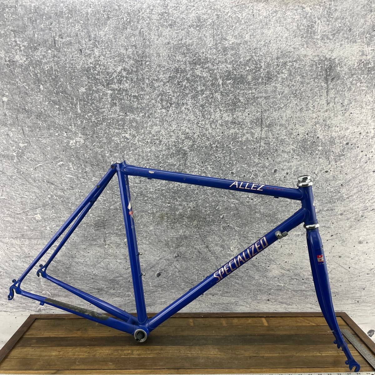 ⭐︎specialized allez フレーム ジャンク品⭐︎ ⭐︎specialized allez フレーム ジャンク品⭐︎ - メルカリ