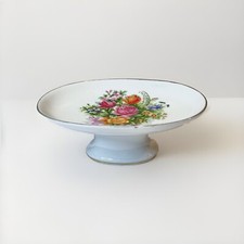 Japanese Soap Dish Trinket Floral Bouquet Porcelain White Background Gold Trim