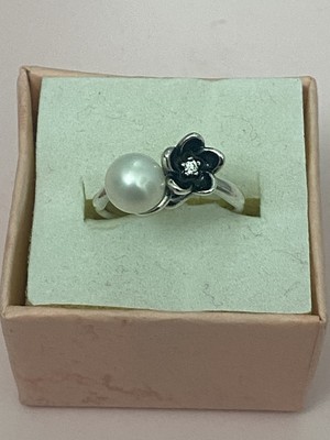 Authentic PANDORA Mystic Floral White Pearl, Clear CZ Enamel
