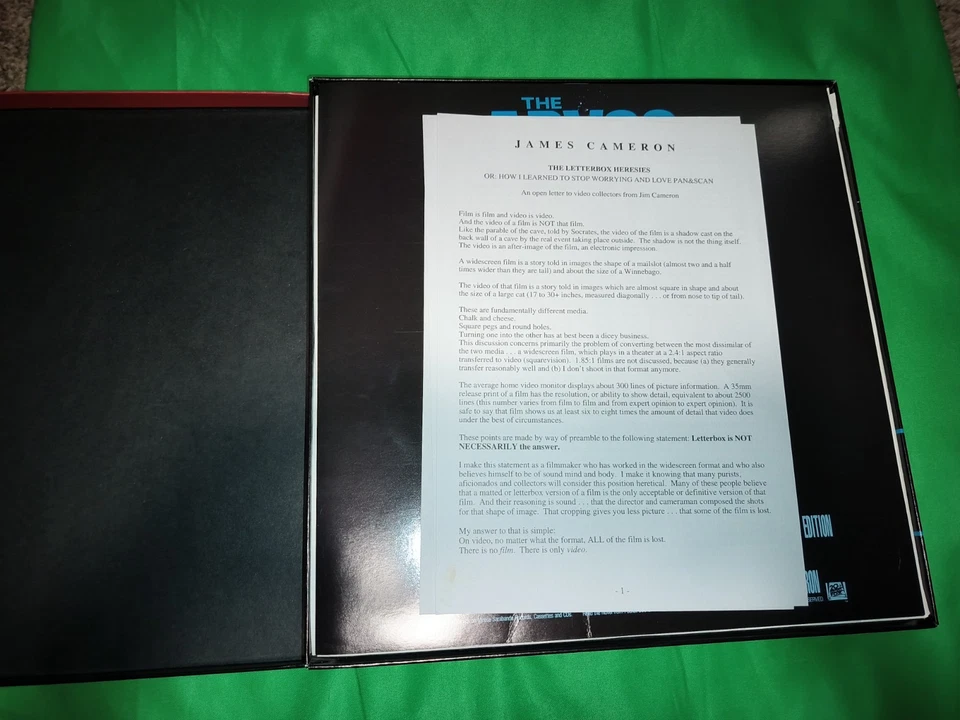 The Abyss 3-LASERDISC Boxed Set, Director's Pan Scan Edition, Full Screen - Image 3 of 4