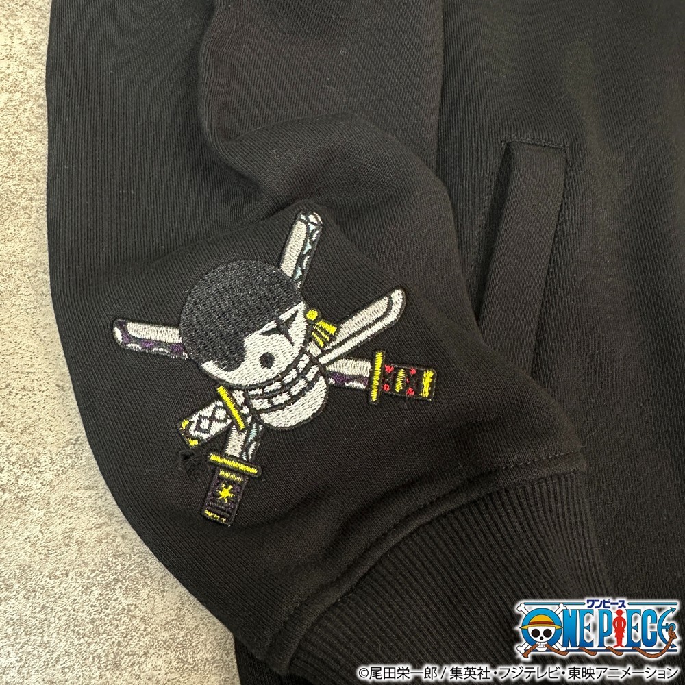 ONE PIECE × Karakuri Tamashii “Zoro vs. Kaku” ZIP-UP Hoodie