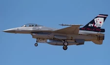 Lockheed Martin F-16 Fighting Falcon 21st Fighter Squadron Gamblers Model 1/32