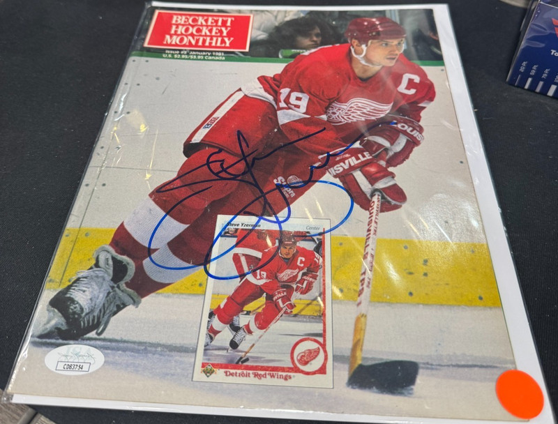 Steve Yzerman 1991 Beckett Magazine Signed Official Autograph JSA