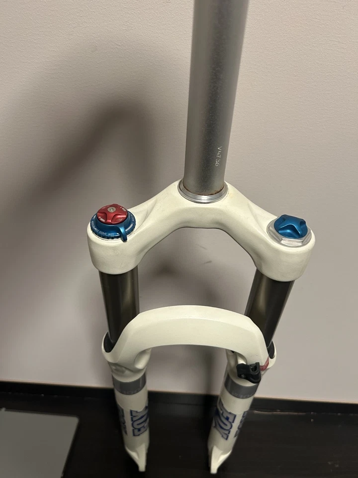 FOX 32 F100 RLC 26" 1 1/8 Threadless DSC QR 9mm - Image 3 of 4