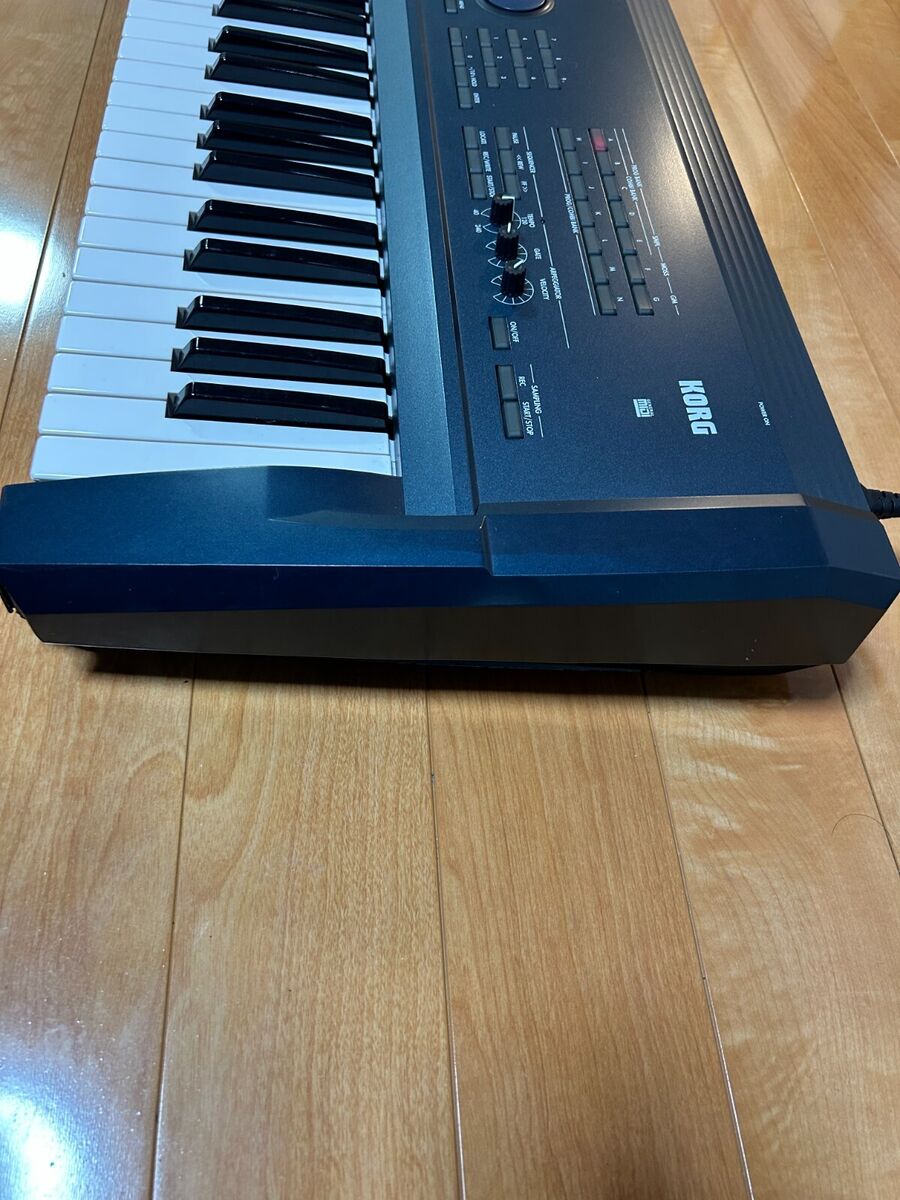 KORG Triton Extreme 61 keys Music workstation Synthesizer KORG Triton Extreme 61 keys Music workstation Synthesizer