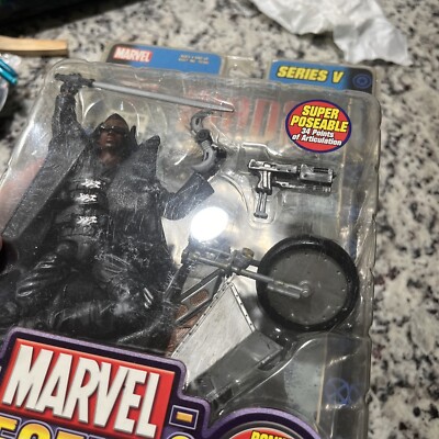 Marvel Legends BLADE Series V 5 Toy Biz Super Rare Comic Book