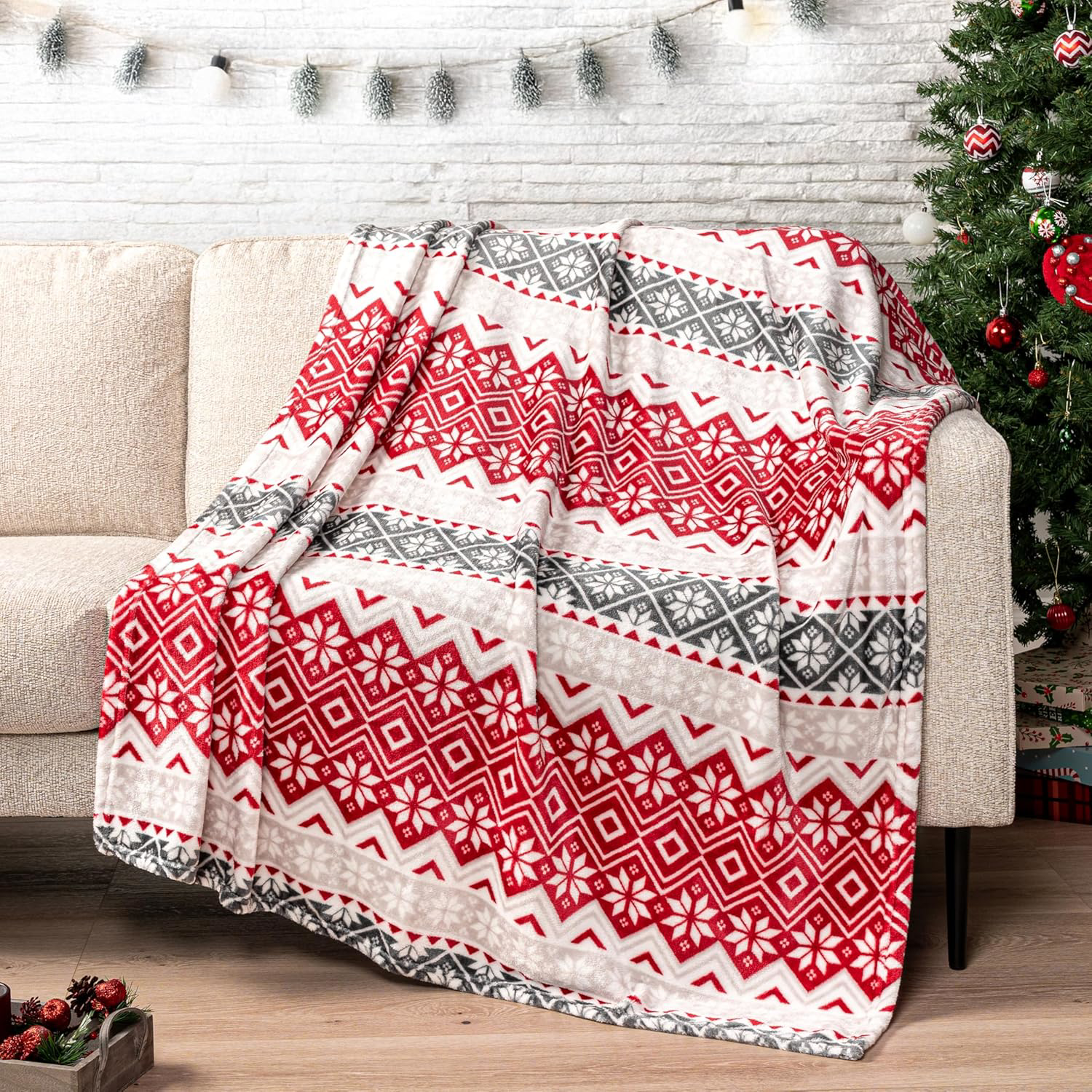 Cozy 50x60 Red Fleece Christmas Blanket for Winter Cabin Decor  