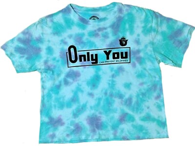 burgundy tie with charcoal suit