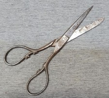 Alte Haushaltschere Schere verziert 15 cm Schneider als Deko antik