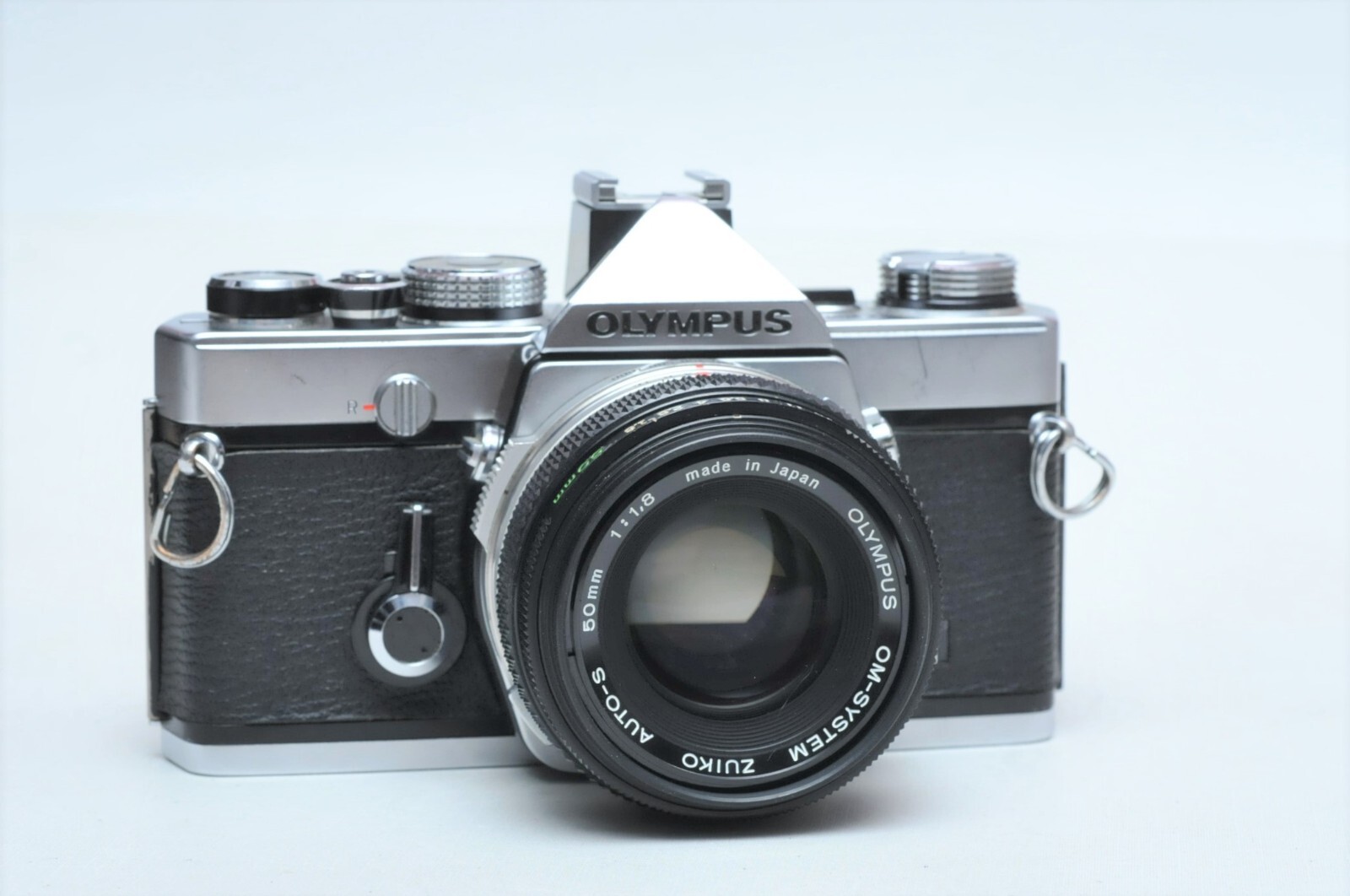 Olympus OM1 35mm Film Camera W/50mm f/1.8 Zuiko Manual Focus Lens