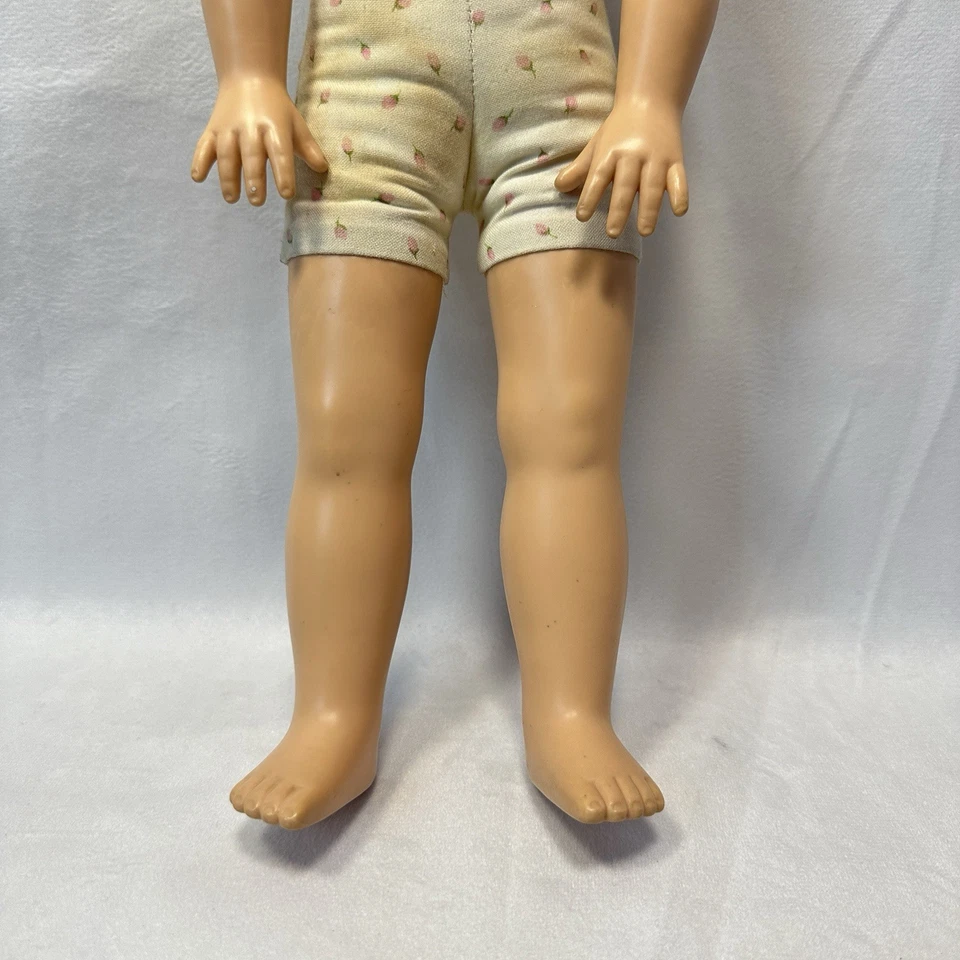 Винтажная кукла-блондинка My Friend Mandy 16 дюймов с корзиной одежды Fisher Price 1970 - Изображение 3 из 4