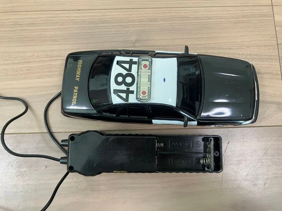 Rare Vintage Lindberg "Dancin' Police Cruiser" Lowrider RC Car LED Hopping Boxed - Bild 2 von 4