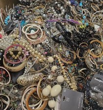 2kg Mixed Jewellery Creative Potential Unique Hidden Finds & Re-Sale