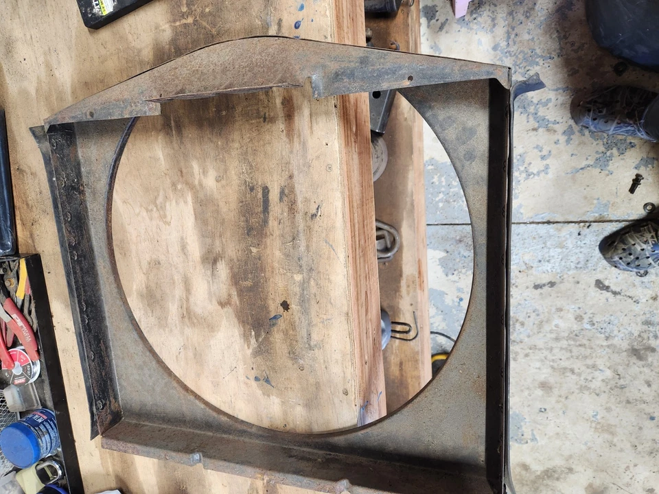 Cubierta de ventilador original Lincoln Continental 1964 Foto 4 de 4