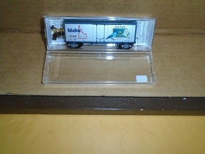 MICRO TRAINS #02100398 40' STD PLUG DOOR BOX CAR -IDAHO STATE CAR #ID 1890 N